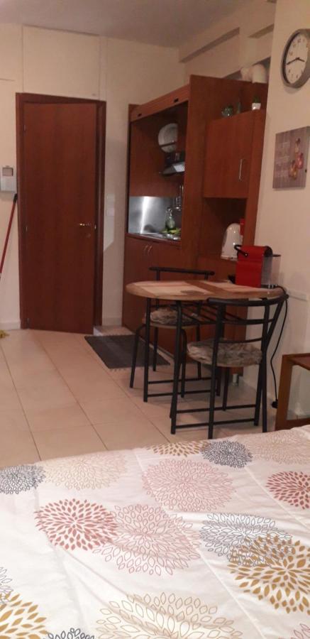 Apartament Central Bright Studio With Balkony Saloniki Zewnętrze zdjęcie